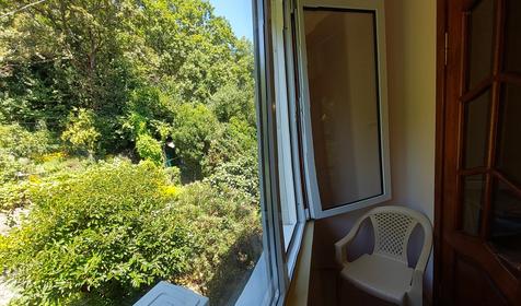 Малый номер с лоджией