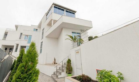 White House (Вайт Хаус)