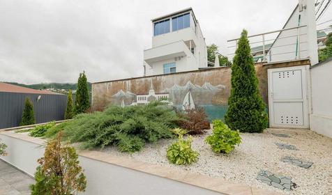 White House (Вайт Хаус)