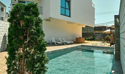 Madisson RoDina (Медиссон РоДина)