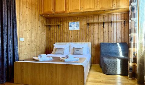 Пятиместный двухуровневый с кухней