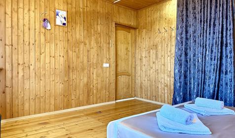 Пятиместный двухуровневый с кухней