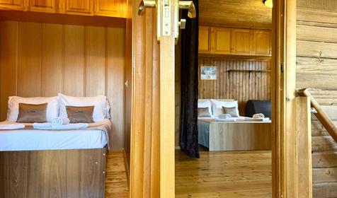 Пятиместный двухуровневый с кухней