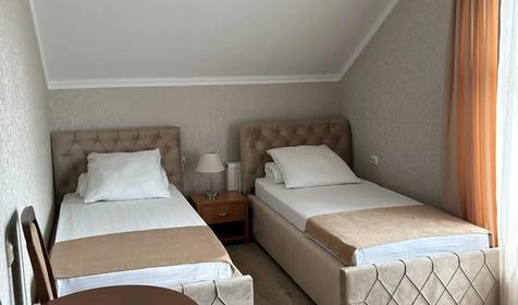 Четырехместный люкс с балконом №9