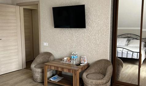 Четырехместный люкс с балконом №9