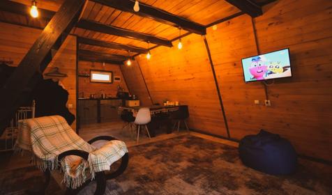 A‑фрейм с панорамами, джакузи и горячим чаном