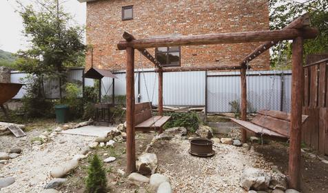 Барнхаус с тёплым бассейном и балкон над каньоном