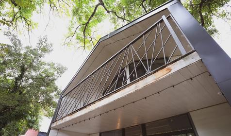 Барнхаус с тёплым бассейном и балкон над каньоном