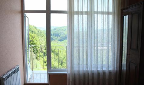 Улучшенный двухместный с балконом и видом на горы и бассейн