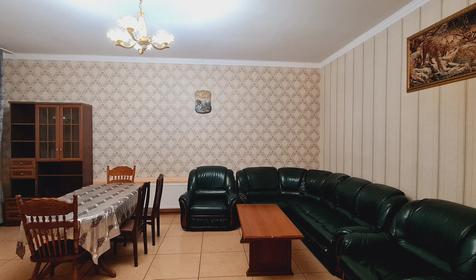 Трехместный двухкомнатный